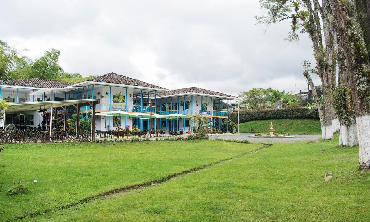 Hotel Hacienda Santa Clara Santa Rosa de Cabal Buitenkant foto