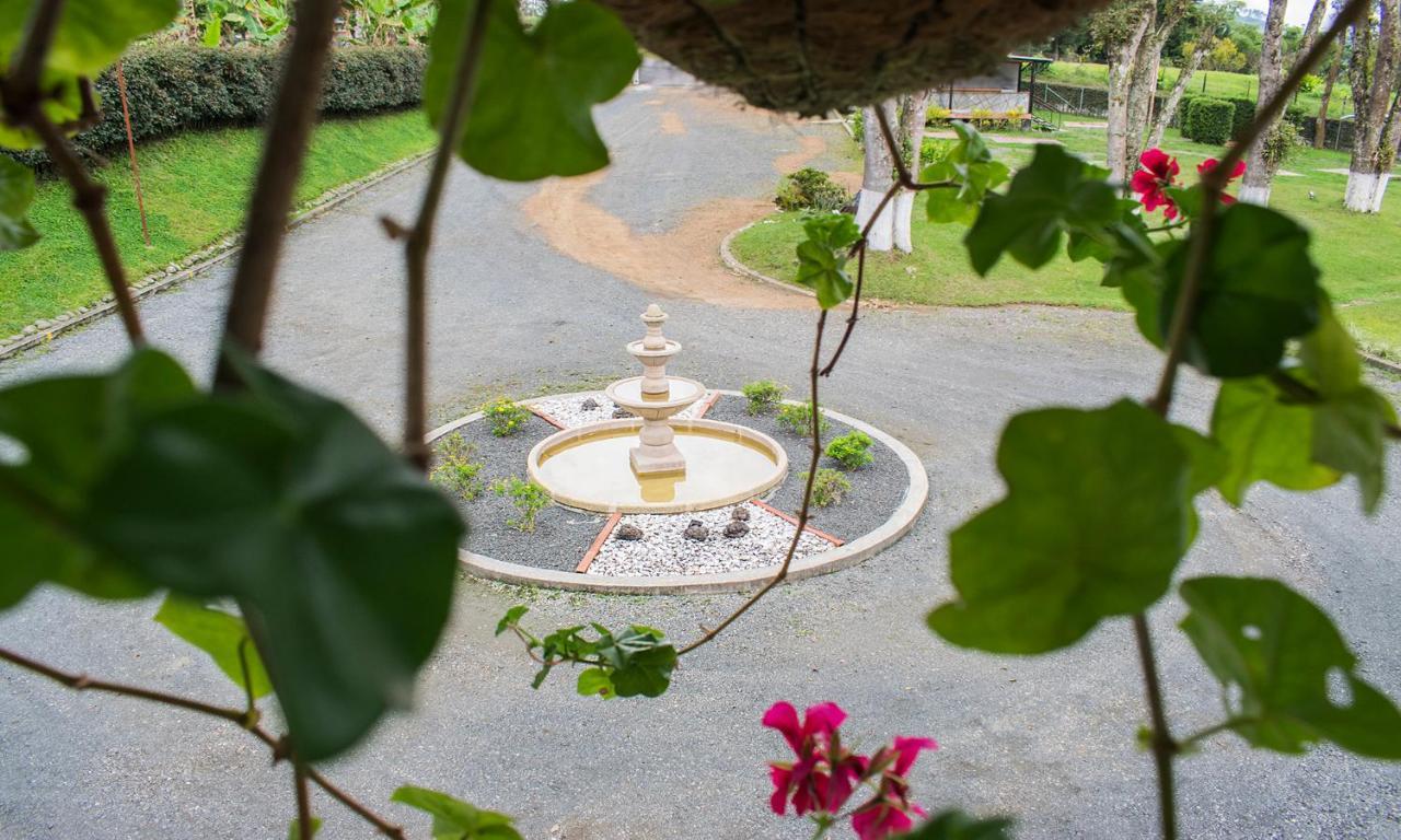 Hotel Hacienda Santa Clara Santa Rosa de Cabal Buitenkant foto