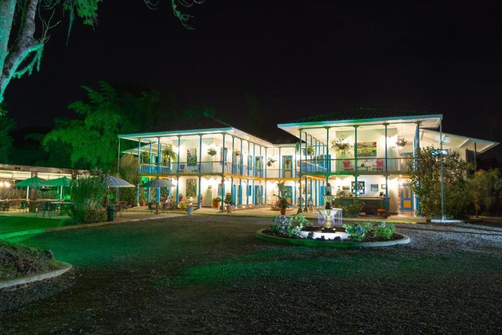 Hotel Hacienda Santa Clara Santa Rosa de Cabal Buitenkant foto